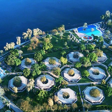 졸리 빌 리조트&스파 킹스 아일랜드 룩소르 외부 사진 Aerial view of the resort